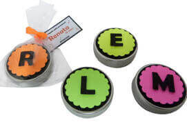 Lembrancinhas neon teen