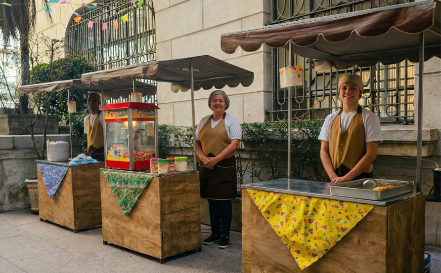 Barraquinhas de lanches para festa junina em empresas