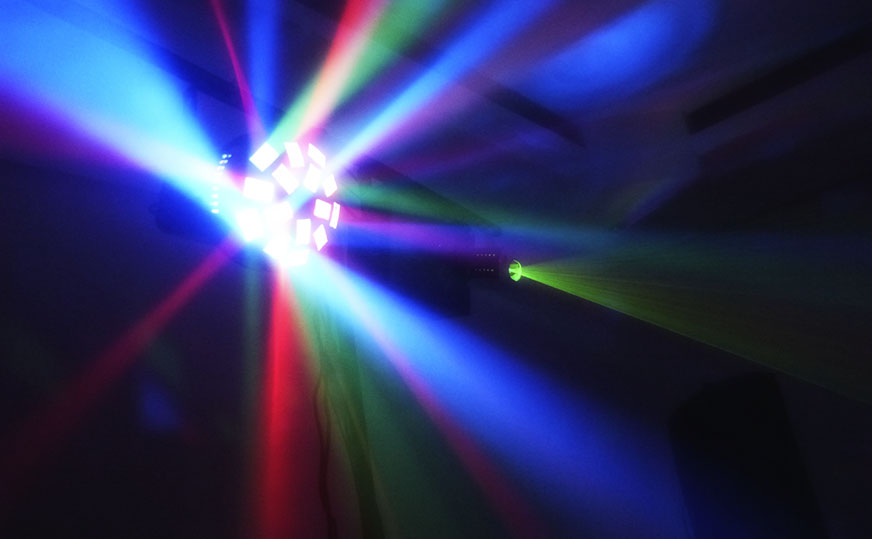 Iluminação para casamento com lasers e efeitos de luz