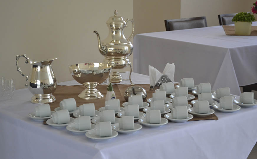 Mesa de café com buffet de crepe para casamento