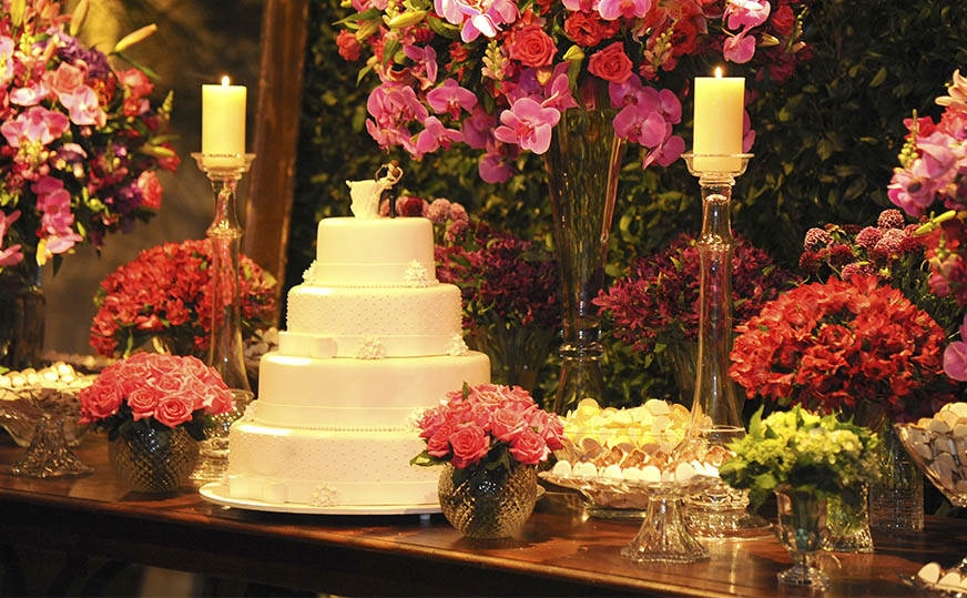 Mesa de casamento decorada — Mini Wedding elegante